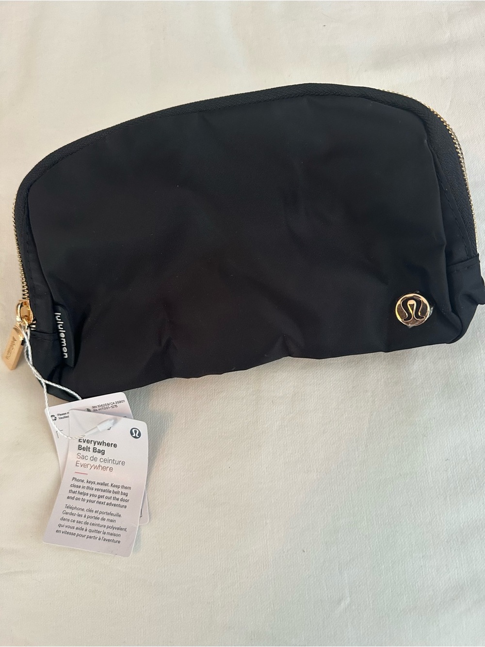 lululemon everywhere belt bag with gold hardware